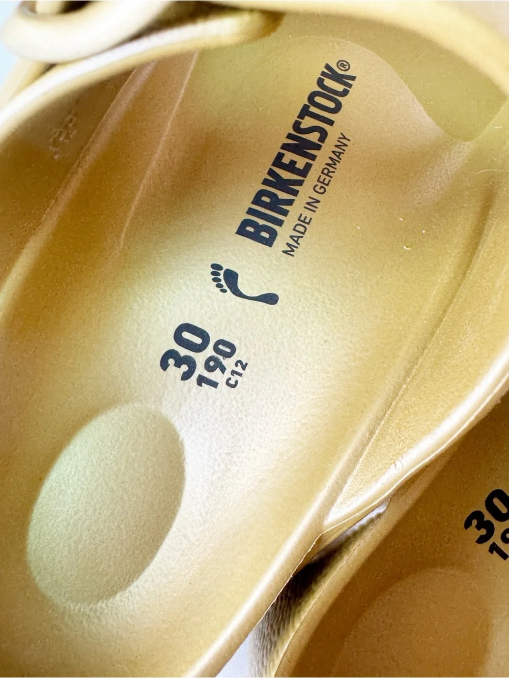 Birkenstock New Kids Arizona in Glamour Gold size 12-12.5 NWOT